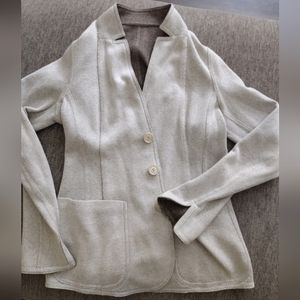 AKRIS Silk/Cashmere button jacket size 4